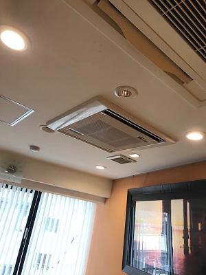空気清浄を診療室全部屋に設置しました。